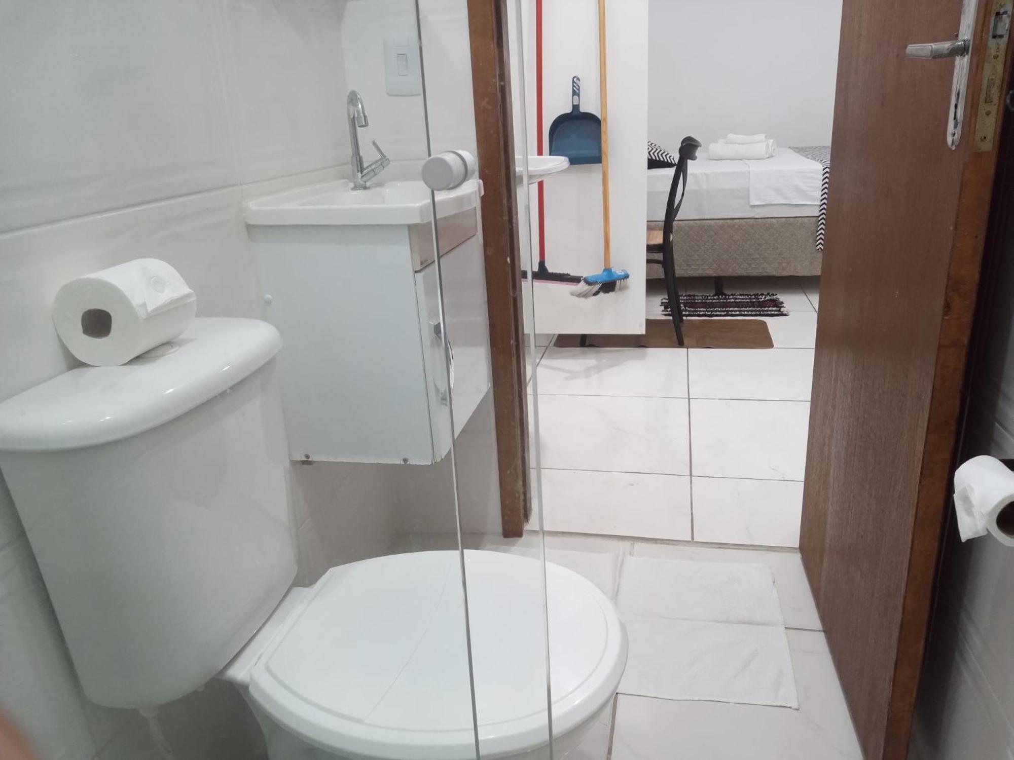 Loft10 Completo Ar Canais Assinat Garagem Internet Prox Aparecida E Industrias Піндамонянгаба Екстер'єр фото