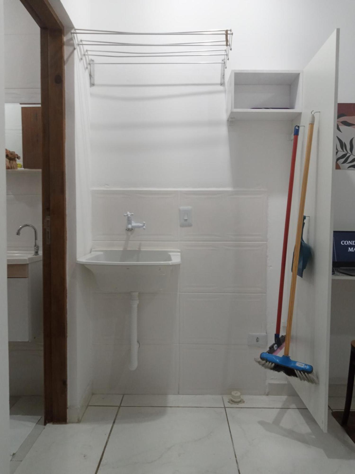 Loft10 Completo Ar Canais Assinat Garagem Internet Prox Aparecida E Industrias Піндамонянгаба Екстер'єр фото